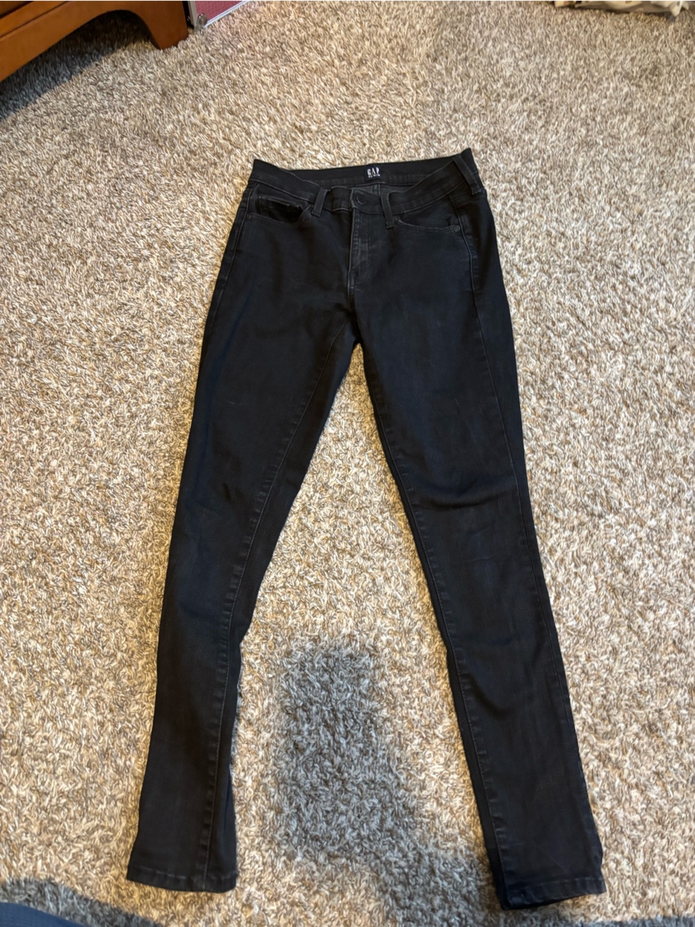 GAP True Skinny Jeans in Black